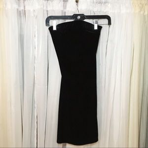 🖤 Black Velvet Tube Mini Dress